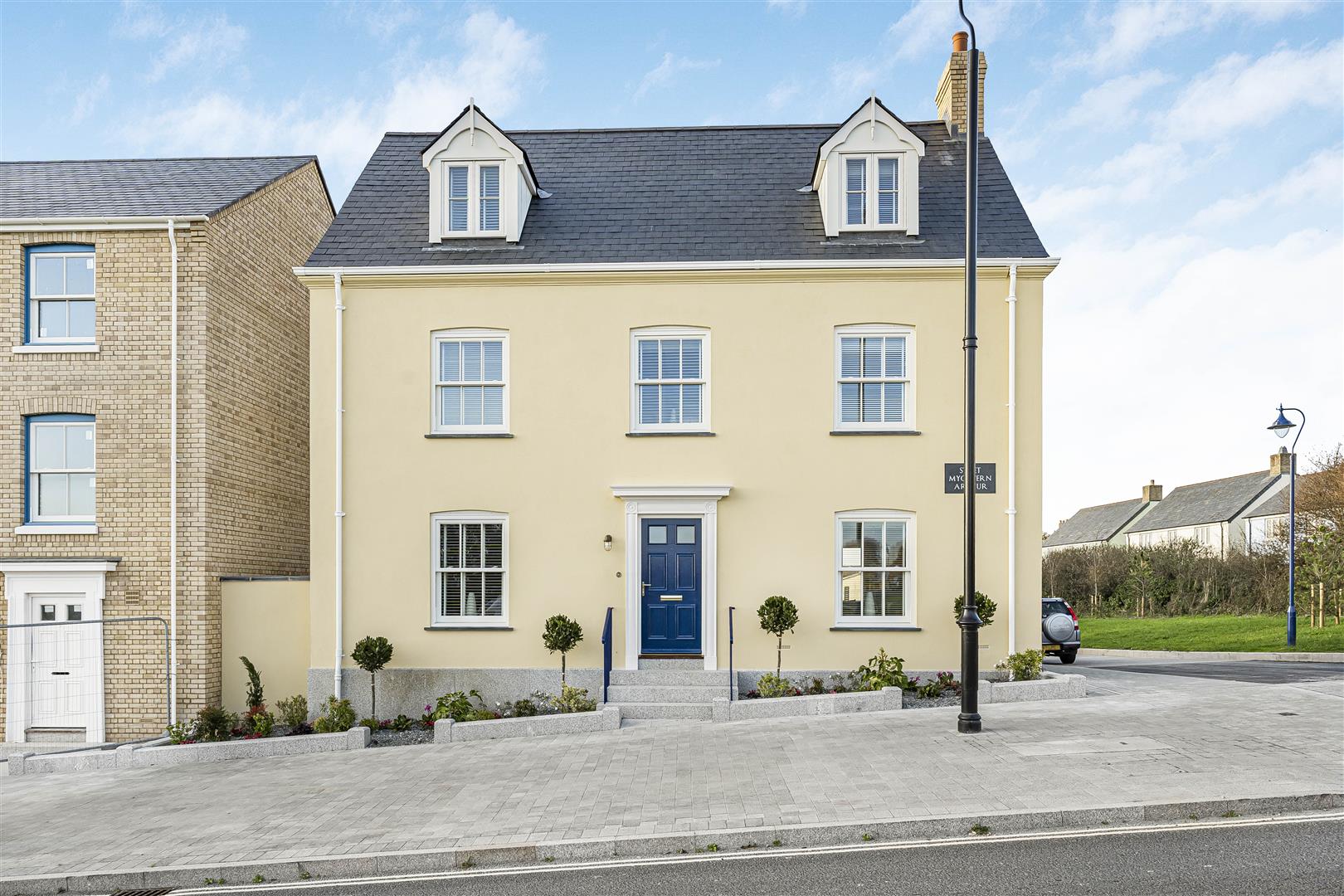 NEW SHOW HOME OPEN DAY photo - 1